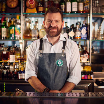 Il bartender Mirko Turconi