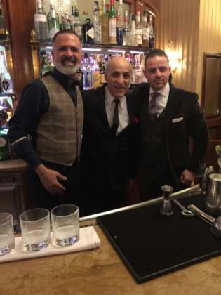 Savini Caffè Milano, il bartender residente Domenico "Mimmo" Procopio, tra i bartender ospiti Alessandro Melis e Alessandro Antonelli.