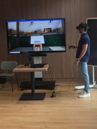 Dimostrazione del percorso virtuale con visore Acer Ojo 500