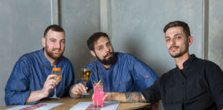 Da sinistra, Alessio Valloni, socio e proprietario con Dario Gioco, bar manager e partner. A destra, Gabriele Tomassetti, chef e responsabile del reparto food