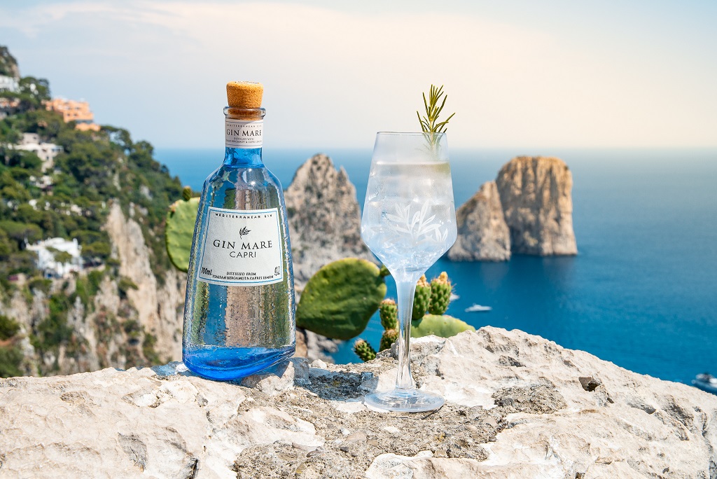 Gin Mare Capri, la nuova release che celebra i 10 anni di Gin Mare